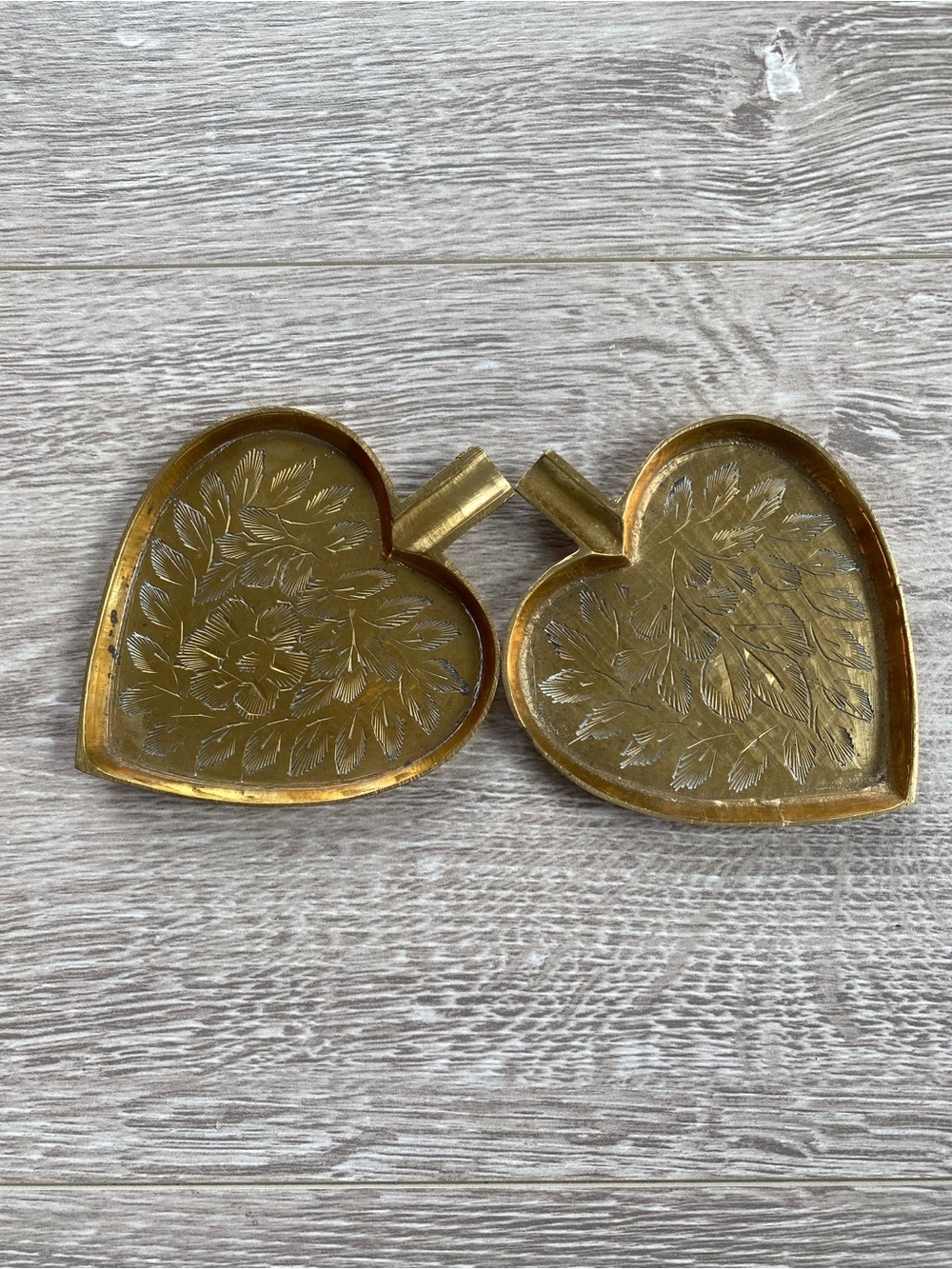 Set of 2 Vintage brass shape heart shape ash trays